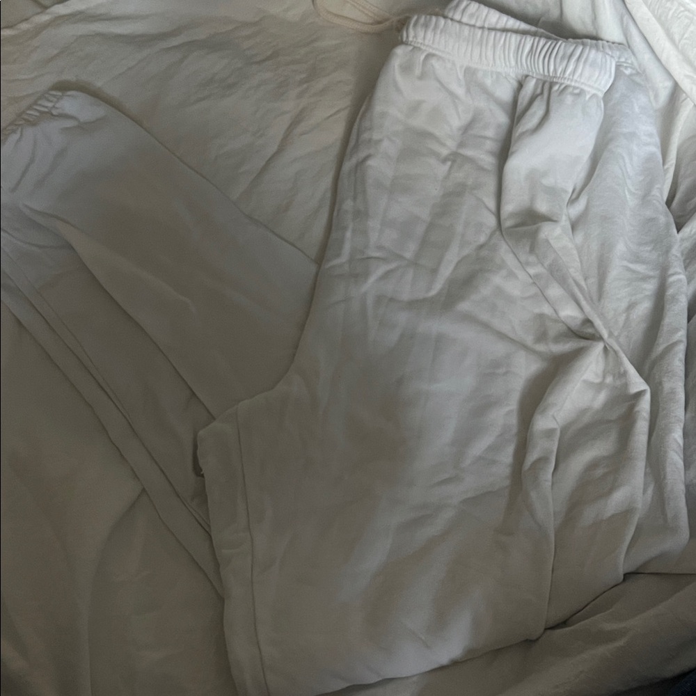 Aerie Women's White Joggers
